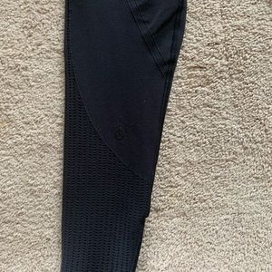 Lululemon Black Ribbed Leggings Size 6
